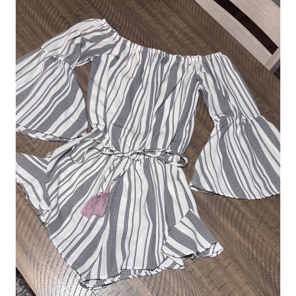 Hyped Unicorn Womens Striped Off Shoulder Romper Bell Sleeve Tassel Belt Small